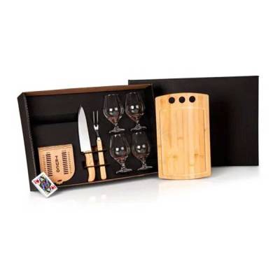 Kit Churrasco com Jogo de Truco Personalizado